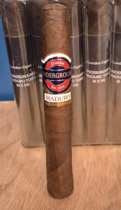J. London Underground Maduro Toro